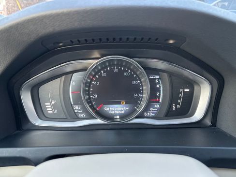 Used 2015 Volvo S60 T5 Platinum image 22