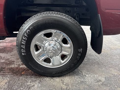 Used 2018 RAM 2500 Tradesman w/ Chrome Appearance Group image 8