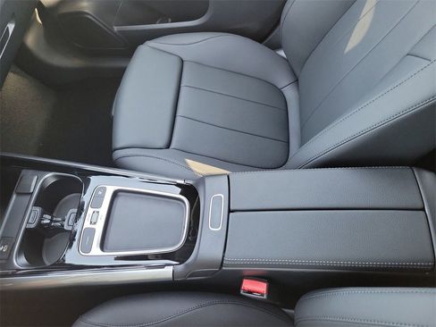 New 2026 Mercedes-Benz GLA 250 image 22