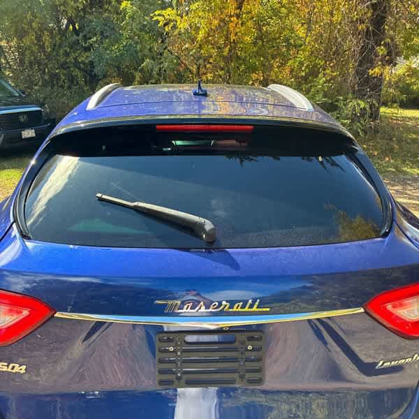 Used 2017 Maserati Levante S AWD/4WD image 9