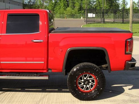 Used 2018 GMC Sierra 1500 SLT w/ SLT Premium Package image 8