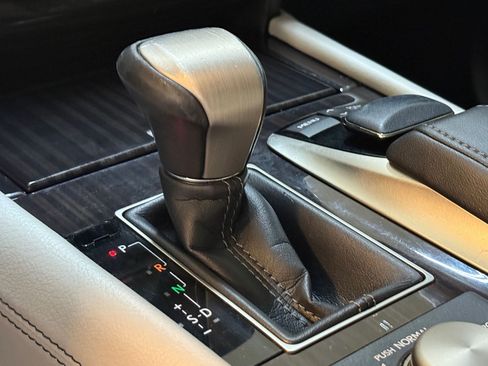 Used 2014 Lexus LS 460 AWD image 37