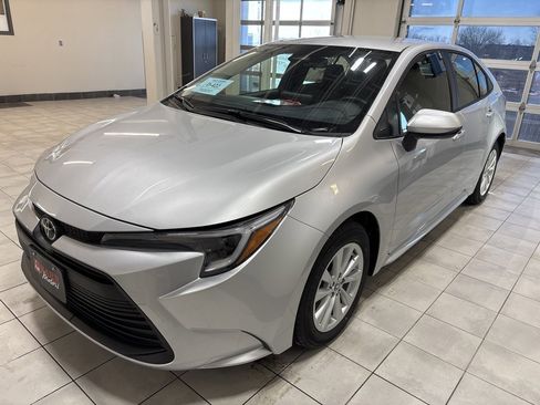 New 2026 Toyota Corolla LE image 1
