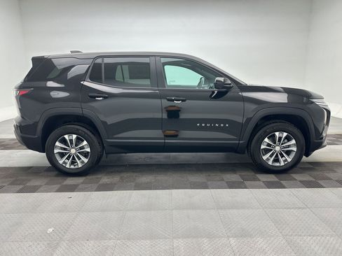 New 2026 Chevrolet Equinox LT AWD/4WD image 8