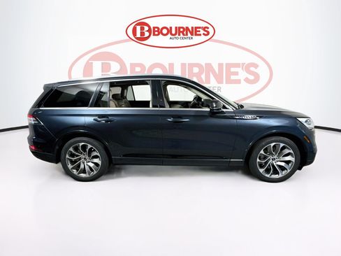 Used 2022 Lincoln Aviator Grand Touring w/ Equipment Group 301A AWD/4WD image 13