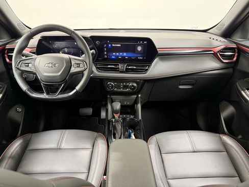 Used 2024 Chevrolet TrailBlazer RS w/ Convenience Package image 25