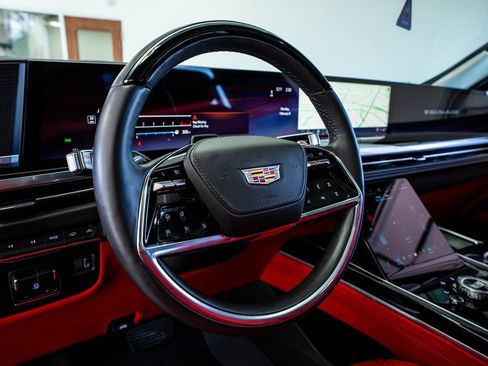 Used 2025 Cadillac Escalade Sport Platinum w/ LPO, Floor Liner Package image 35