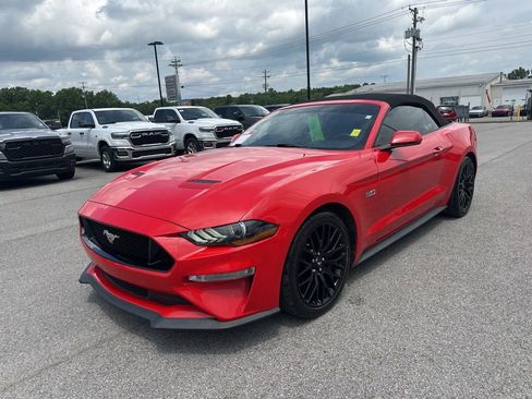 Used 2018 Ford Mustang GT Premium w/ GT Performance Package RWD image 4