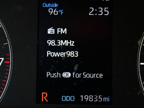 Used 2025 Toyota Corolla SE image 12