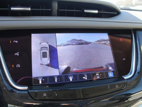 Used 2023 Cadillac XT6 Premium Luxury w/ Technology Package image 33