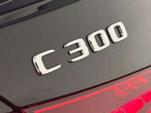 Used 2022 Mercedes-Benz C 300 Sedan image 9