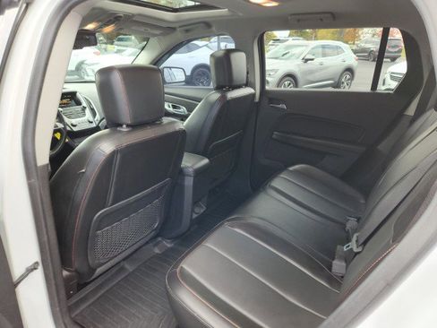 Used 2017 GMC Terrain SLT w/ Open Road Package image 28