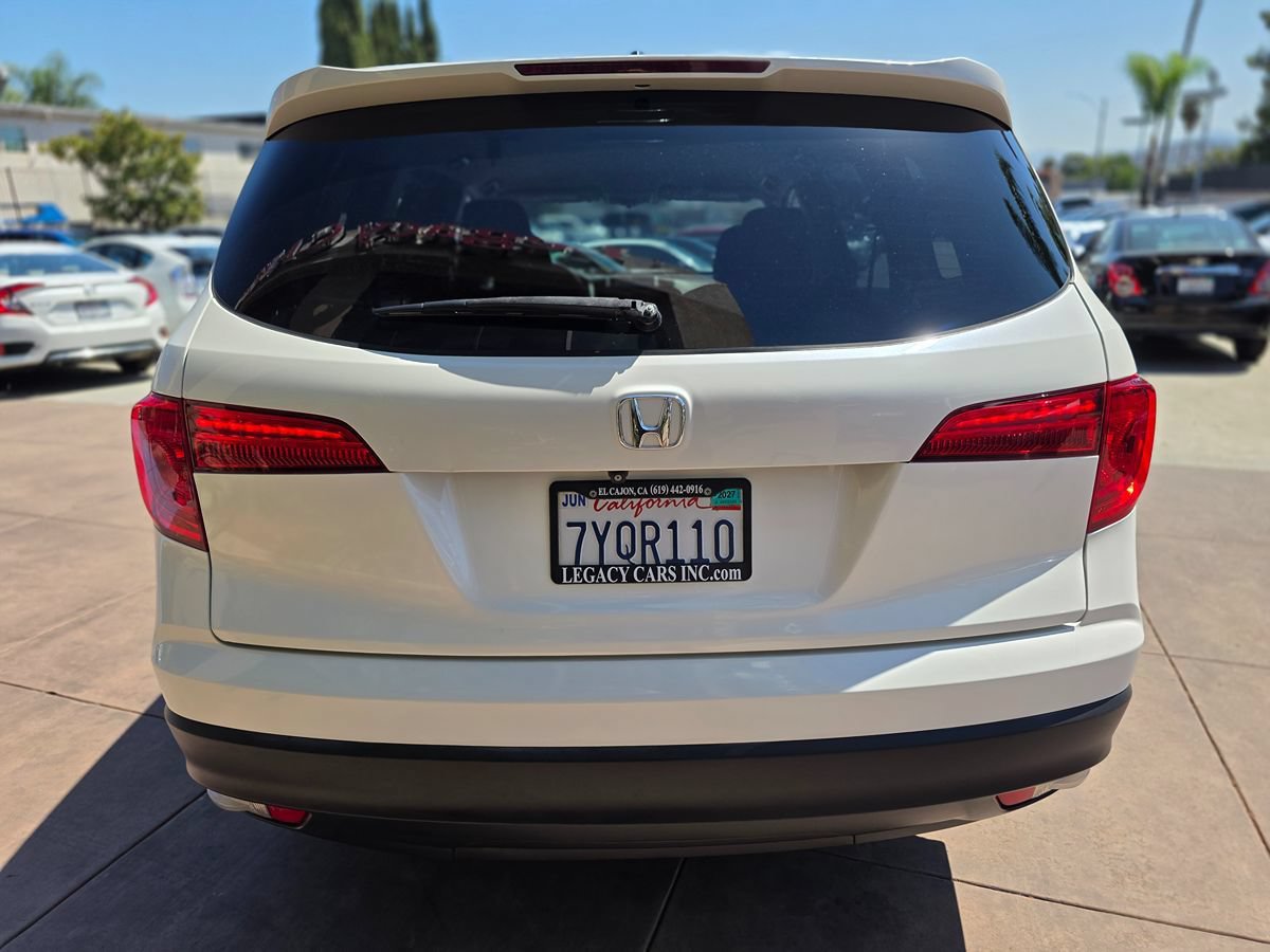 Used 2017 Honda Pilot EX image 11