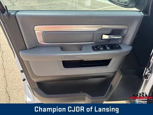 Used 2019 RAM 1500 Warlock AWD/4WD image 14