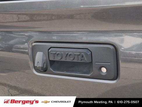 Used 2017 Toyota Tacoma SR w/ Tow Package AWD/4WD image 32