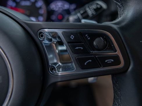 Used 2022 Porsche Cayenne Turbo image 42