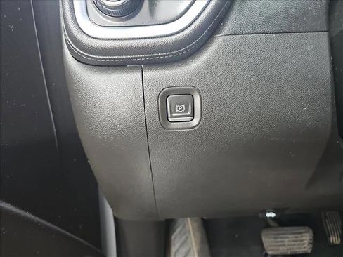 Used 2021 Chevrolet Silverado 1500 LT w/ Bed Protection Package image 20