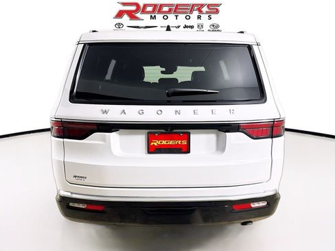 Certified 2025 Jeep Wagoneer 4WD image 7