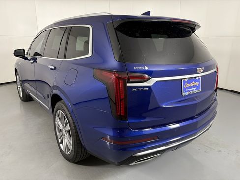 Used 2024 Cadillac XT6 Premium Luxury image 6