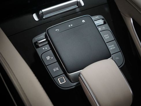 New 2026 Mercedes-Benz GLE 53 AMG 4MATIC image 32