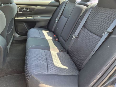 Used 2016 Nissan Altima 2.5 SV FWD image 15