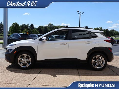 Used 2022 Hyundai Kona SEL w/ Cargo Package FWD image 3