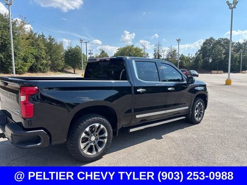 Used 2023 Chevrolet Silverado 1500 High Country w/ Technology Package AWD/4WD image 8