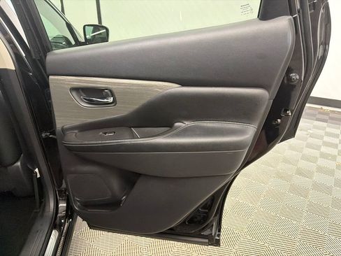Used 2015 Nissan Murano SL FWD image 17