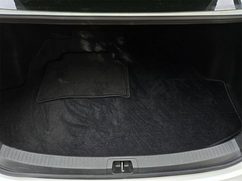 Used 2022 Toyota Corolla LE image 23