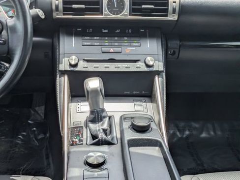 Used 2015 Lexus IS 250 w/ Premium Package RWD image 18