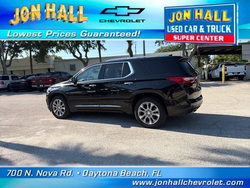 Used 2019 Chevrolet Traverse Premier w/ Driver Confidence II Package FWD image 5