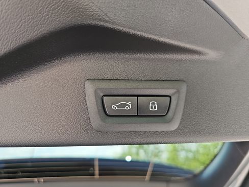 New 2026 BMW X5 xDrive40i w/ M Sport Package AWD/4WD image 15