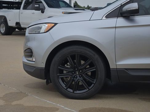 Used 2020 Ford Edge Titanium w/ Equipment Group 301A AWD/4WD image 29