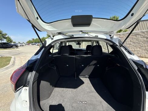 Used 2023 Nissan Kicks SV FWD image 22