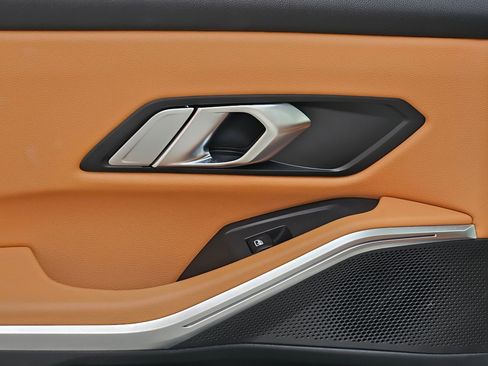 Used 2023 BMW 330i xDrive Sedan image 24