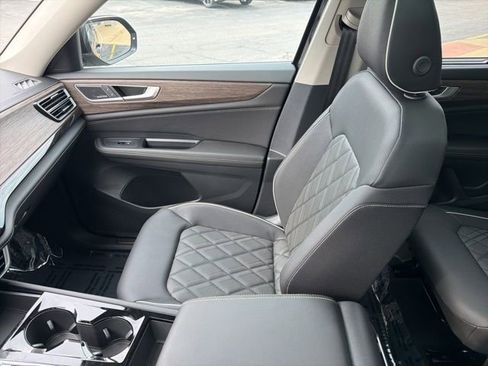 New 2026 Volkswagen Atlas SEL Premium R-Line AWD/4WD image 21