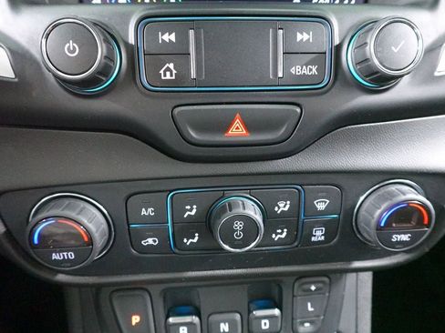 Used 2020 GMC Terrain SLT w/ Preferred Package image 19