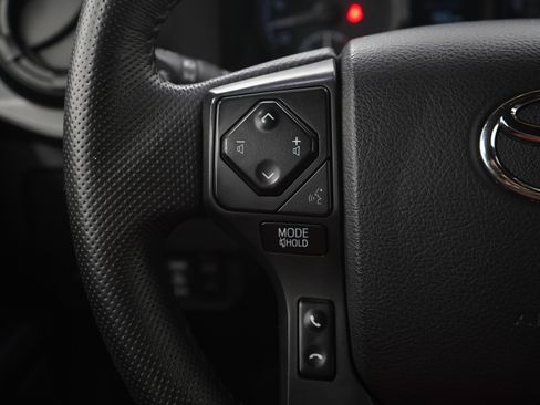 Used 2023 Toyota Tacoma TRD Sport AWD/4WD image 25
