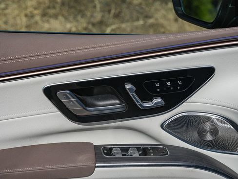 Certified 2023 Mercedes-Benz EQS 580 4MATIC SUV image 21