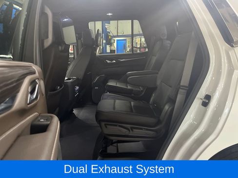Used 2021 GMC Yukon Denali w/ LPO, Illumination Package AWD/4WD image 31