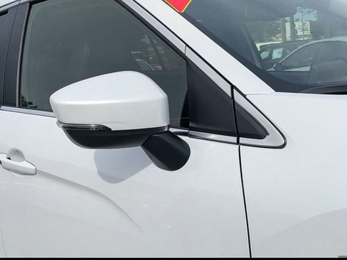 New 2026 Mitsubishi Eclipse Cross SE image 10