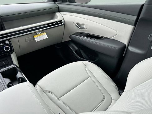 New 2026 Hyundai Tucson Limited FWD image 19