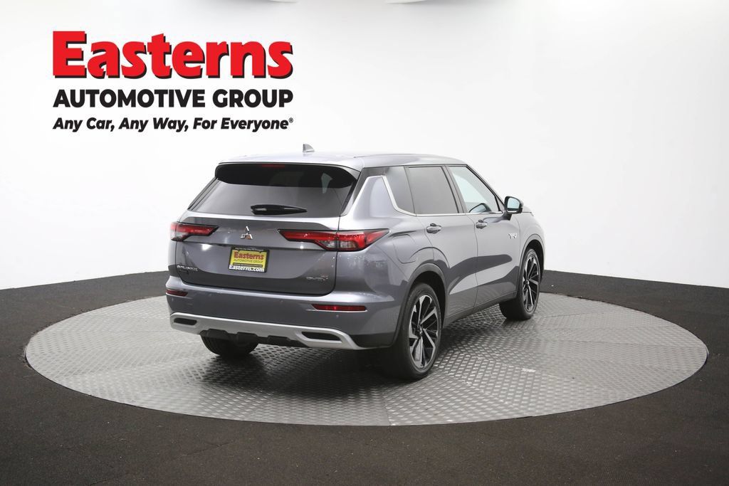Used 2023 Mitsubishi Outlander SE AWD/4WD image 42