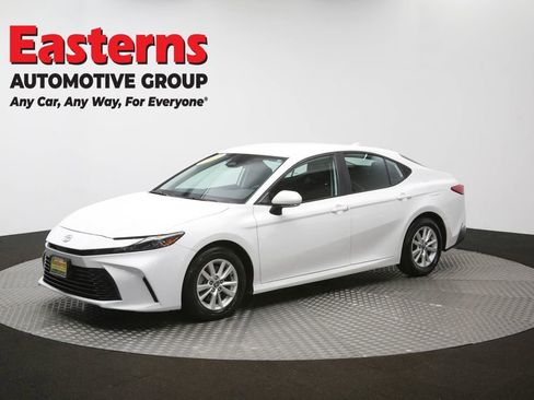 Used 2025 Toyota Camry LE FWD image 58