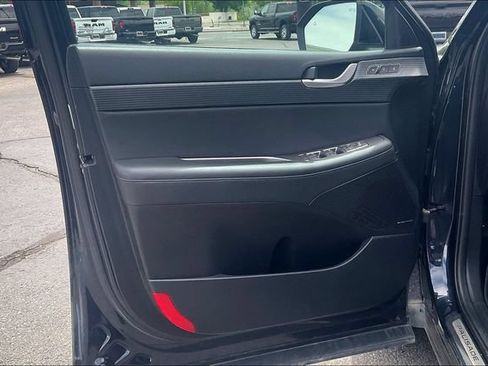 Used 2023 Hyundai Palisade Limited AWD/4WD image 18
