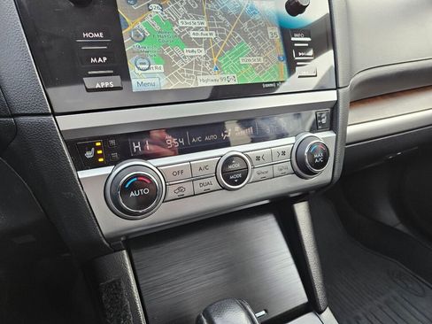 Used 2016 Subaru Outback 3.6R Limited image 27