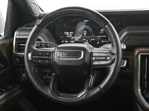 Used 2025 GMC Yukon Denali Ultimate AWD/4WD image 21