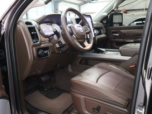 Used 2025 RAM 3500 Longhorn AWD/4WD image 42