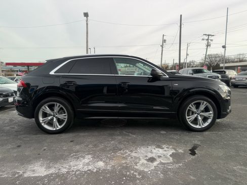 Used 2023 Audi Q8 Premium image 4