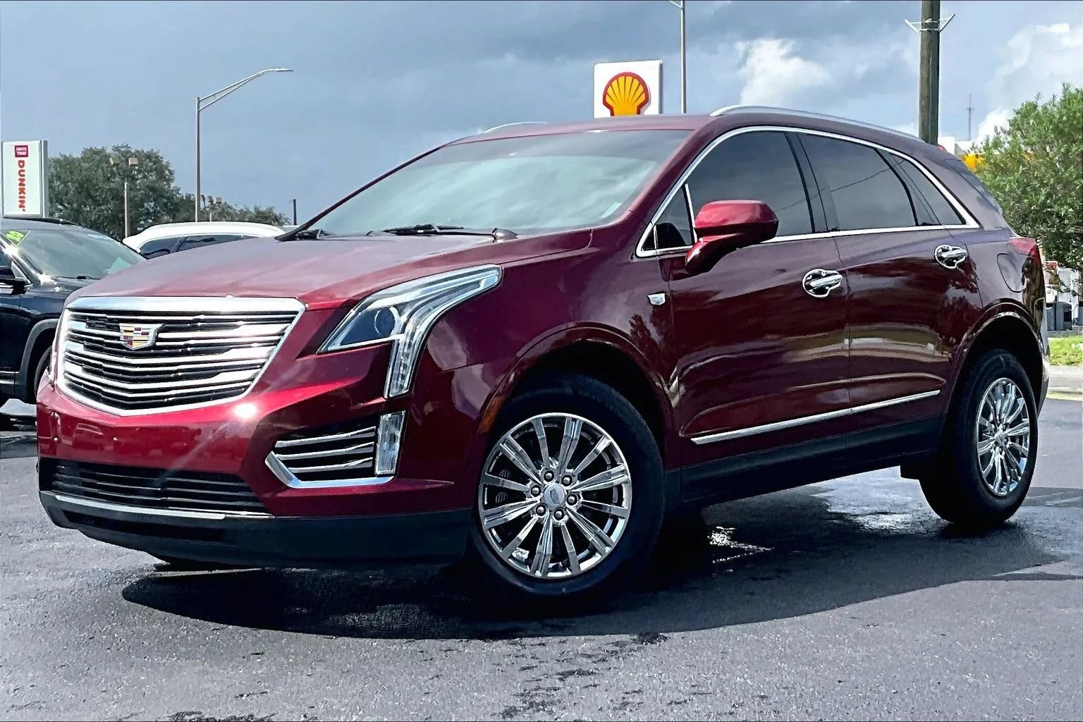 Used 2018 Cadillac XT5 FWD image 1